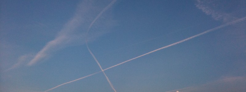 planes drew kisses